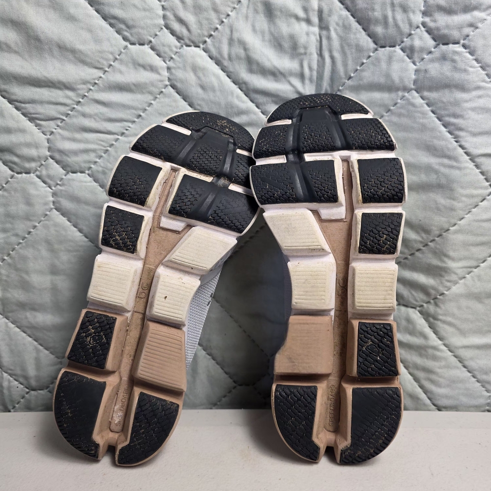 On Cloud Cloudflyer Running Shoes Womens 8.5 Sneakers Glacier Rosebrown - Picture 4 of 11